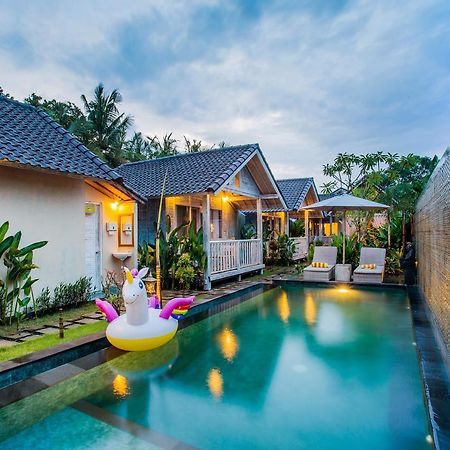 Hotel The Syron Huts Lembongan Zewnętrze zdjęcie