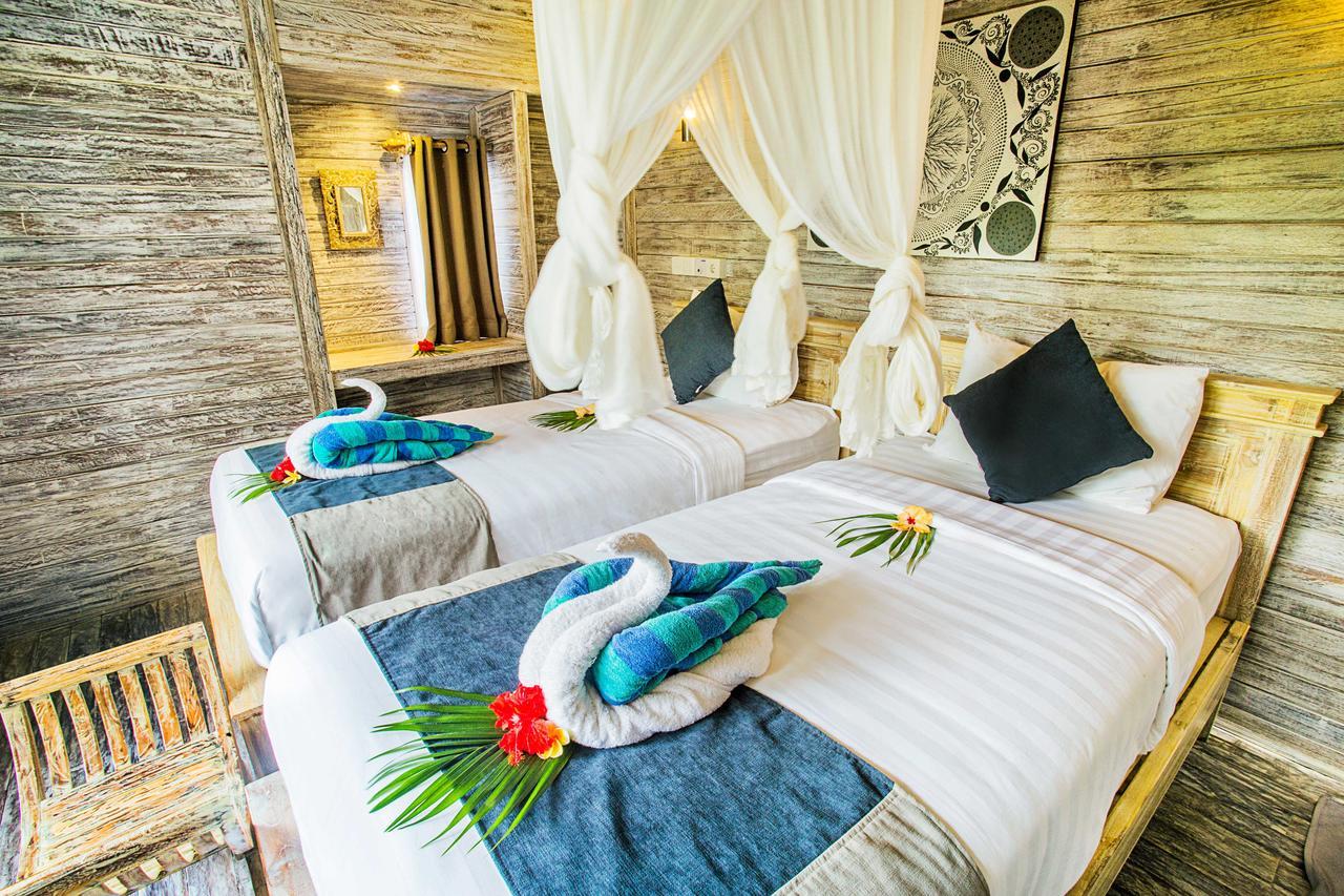 Hotel The Syron Huts Lembongan Zewnętrze zdjęcie
