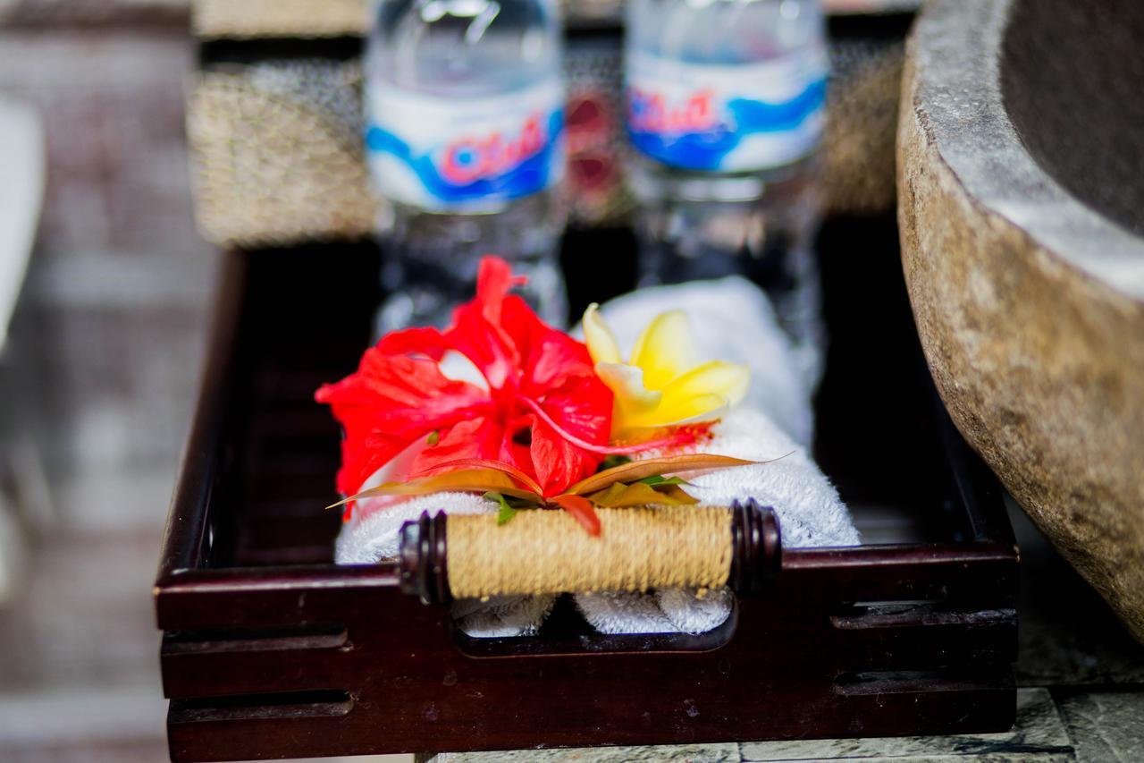 Hotel The Syron Huts Lembongan Zewnętrze zdjęcie